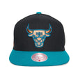 GORRA MITCHELL & NESS NBA MAKE CENTS SNAPBACK BULLS HHSS5740-CBUYYPPPBK MITCHELL AND NESS