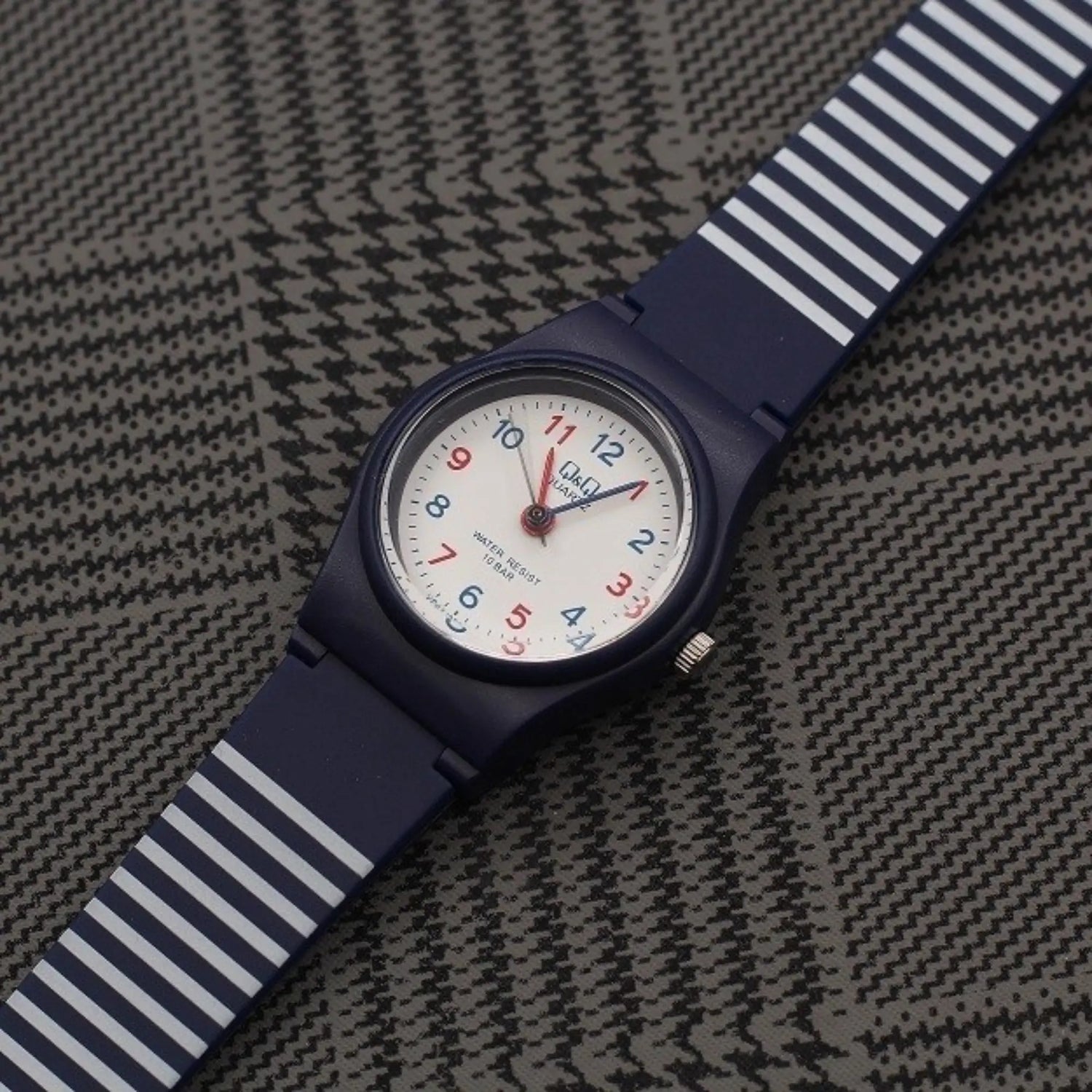 RELOJ ACUATICO MUJER VP47J029Y Q&Q CASUAL Q&Q