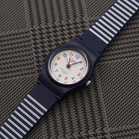 RELOJ ACUATICO MUJER VP47J029Y Q&Q CASUAL Q&Q