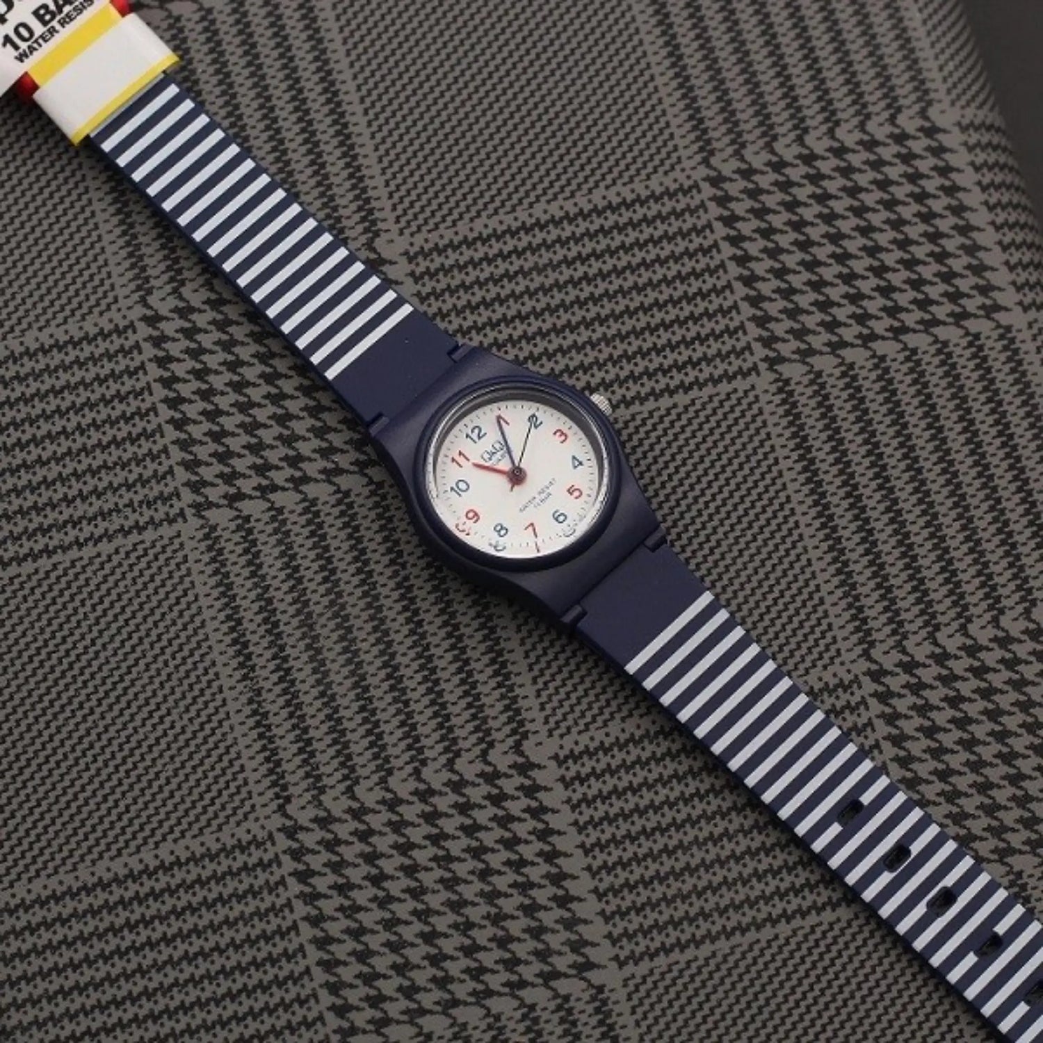 RELOJ ACUATICO MUJER VP47J029Y Q&Q CASUAL Q&Q