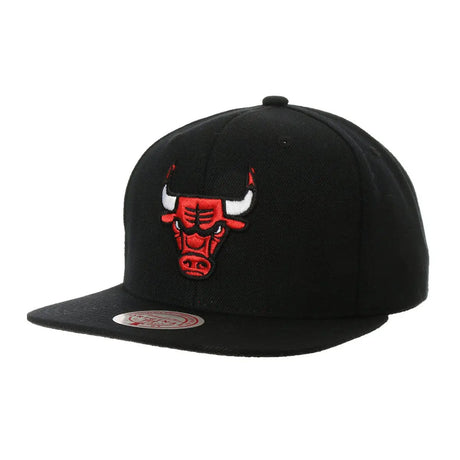 GORRA MITCHELL AND NESS  NBA-CHICAGO BULLS  6HSSBC20072-CBUBLCK - SUNTIMESTORE.COM