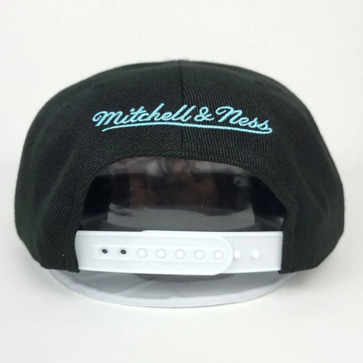 GORRA MITCHELL AND NESS NBA-CHICAGO BULLS 6HSSMM20267-CBUBKWH MITCHELL AND NESS