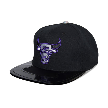 GORRA MITCHELL & NESS NBA-CHICACO BULLS  HS8033-CBUWHIT MITCHELL AND NESS
