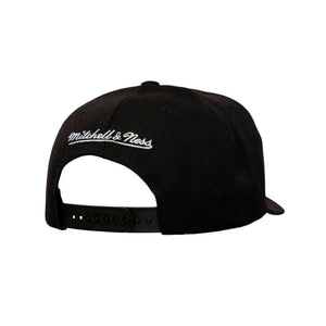 GORRA MITCHELL & NESS NBA-CHICACO BULLS HP12875-CBUBLCK MITCHELL AND NESS