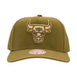 GORRA MITCHELL & NESS NBA-CHICACO BULLS HP12962-CBUOLIV MITCHELL AND NESS
