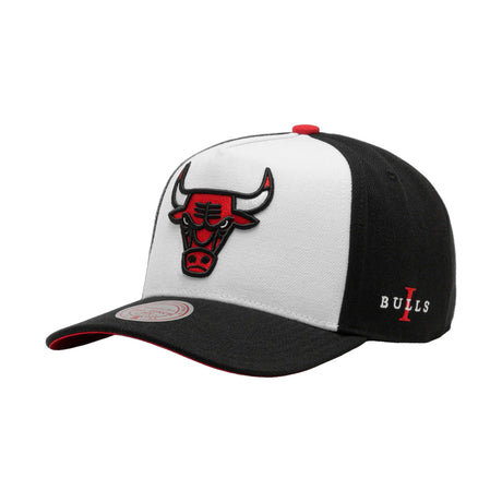 GORRA MITCHELL & NESS NBA-CHICACO BULLS HP13210-CBUWHRD MITCHELL AND NESS