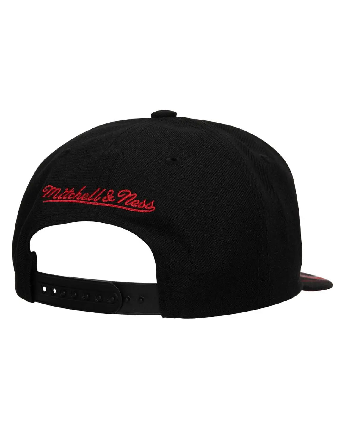 GORRA MITCHELL AND NESS  NBA-CHICAGO BULLS  6HSSMM21015-CBUBLCK MITCHELL AND NESS