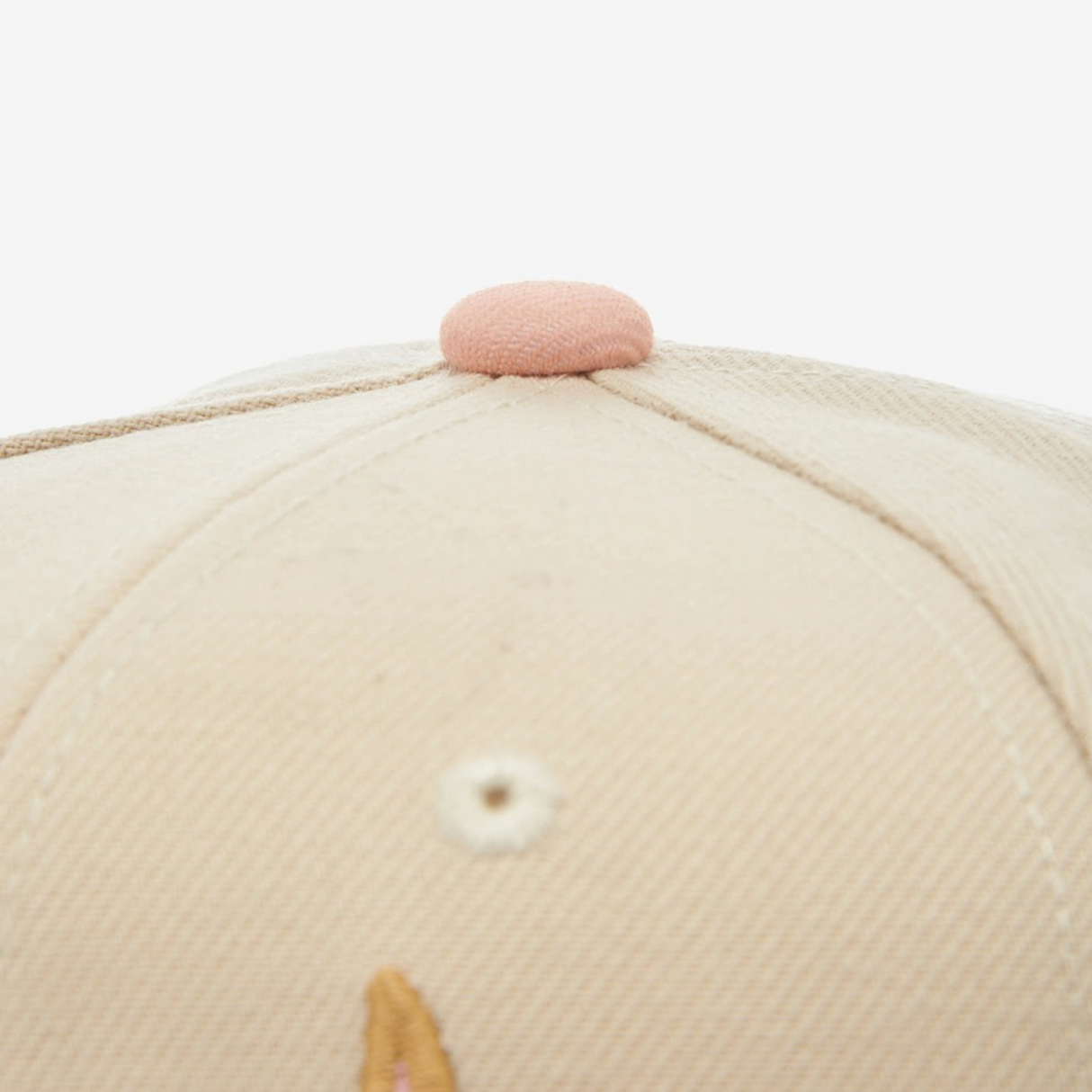 GORRA MITCHELL & NESS  NBA LOVERS LANE SNAPBACK BULLS  HHSS5737-CBUYYPPPOF BEIGE URBANO 1026546