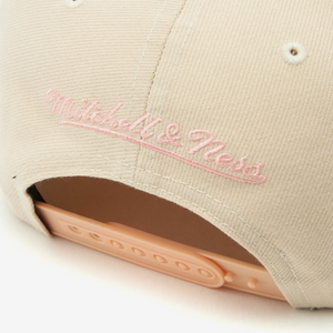 GORRA MITCHELL & NESS  NBA LOVERS LANE SNAPBACK BULLS  HHSS5737-CBUYYPPPOF BEIGE URBANO 1026546