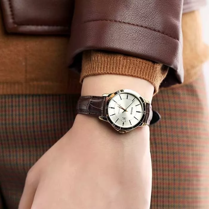 RELOJ ACUATICO MUJER LTP-V004GL-9A CASIO