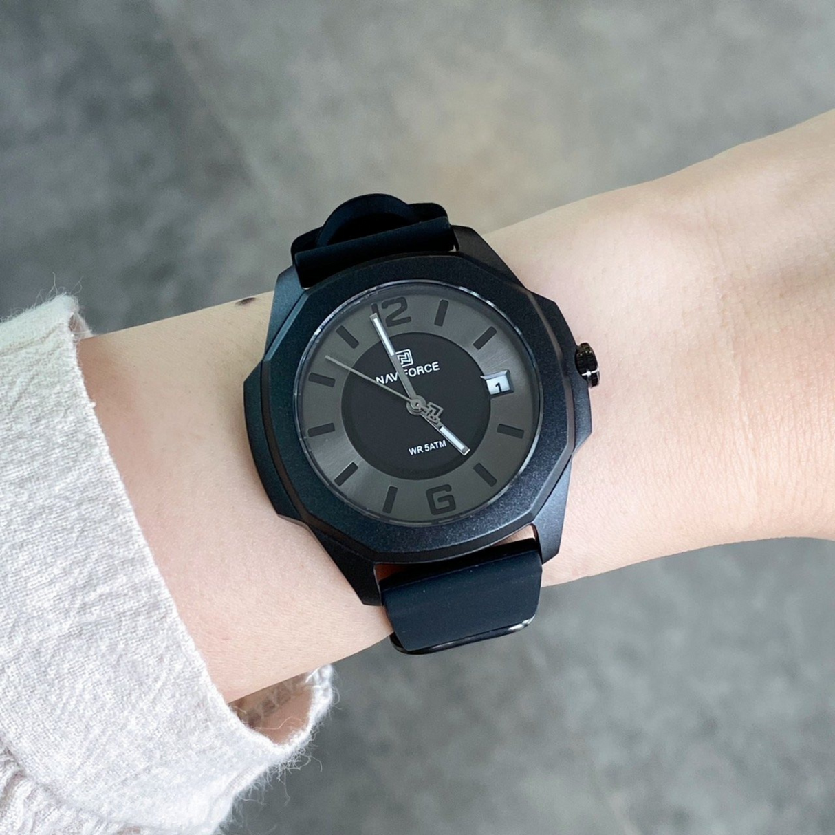 RELOJ ANALOGICO MUJER NF7107 NAVIFORCE NEGRO CASUAL 1030879