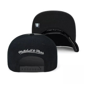 GORRA MITCHELL AND NESS  NBA DAY ONE SNAPBACK BULLS  6HSSMM19225-CBUBKGY MITCHELL AND NESS
