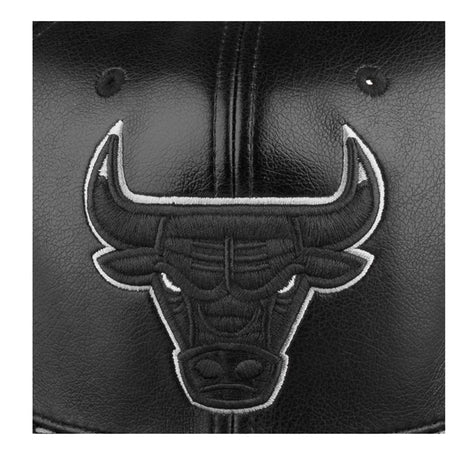GORRA MITCHELL AND NESS  NBA DAY ONE SNAPBACK BULLS  6HSSMM19225-CBUBKGY MITCHELL AND NESS