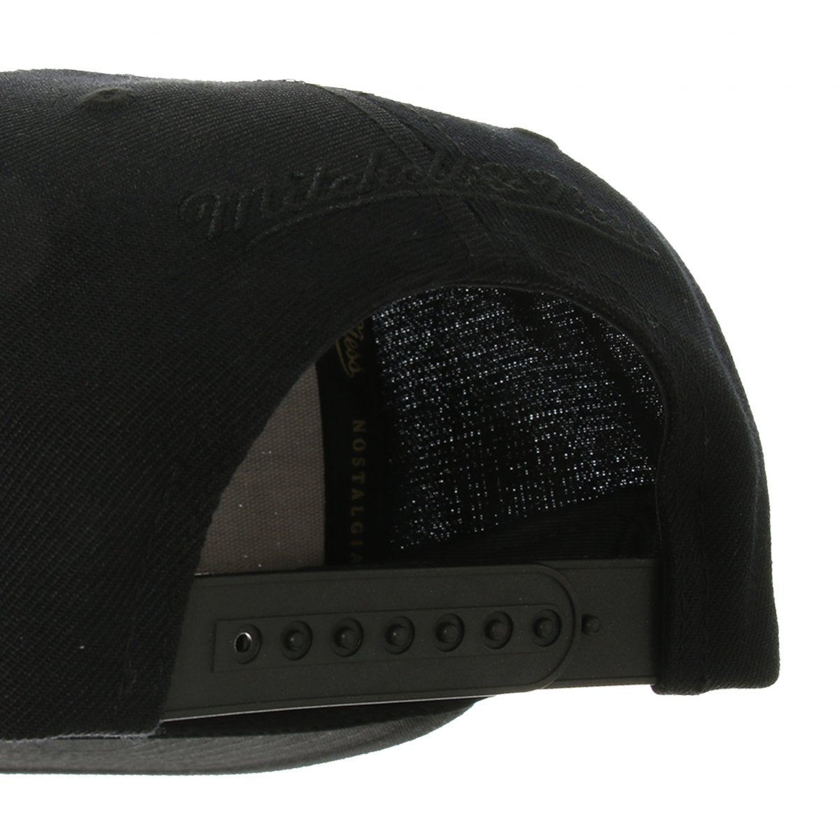 GORRA MITCHELL AND NESS  NBA-CHICAGO BULLS  6HSSBC20072-CBUBLCK