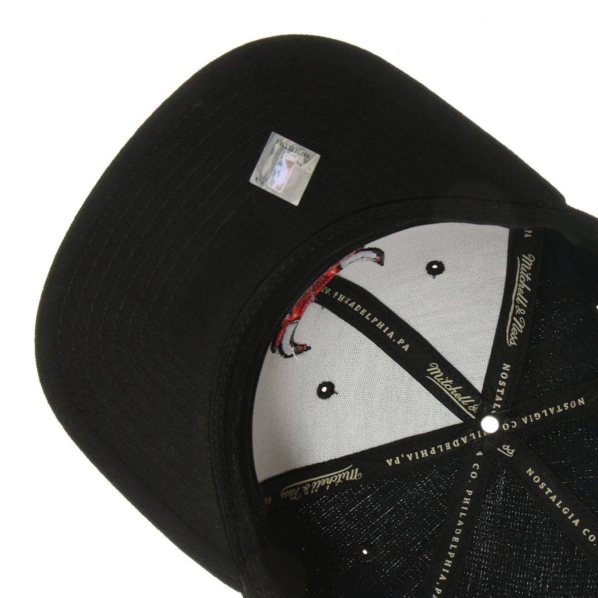 GORRA MITCHELL AND NESS  NBA-CHICAGO BULLS  6HSSBC20072-CBUBLCK