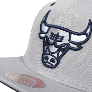 GORRA MITCHELL AND NESS  NBA-CHICAGO BULLS  6HSSSH22009-CBUGREY