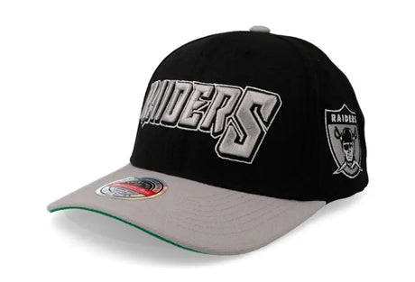 GORRA MITCHELL AND NESS  NBA-OAKLAND RAIDERS  HHSS4939-ORAYYPPPBLC MITCHELL AND NESS