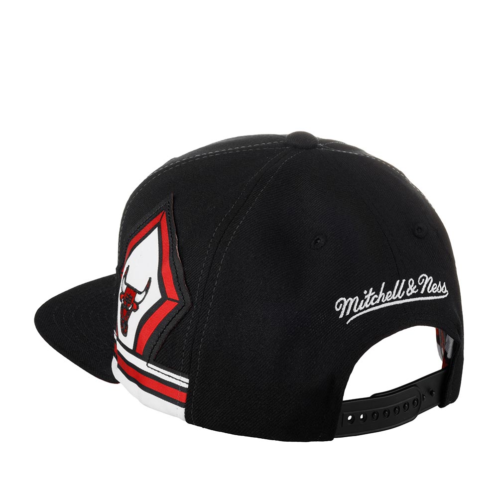 GORRA MITCHELL AND NESS  NBA-CHICAGO BULLS  6HSSLD21011-CBUBLCK
