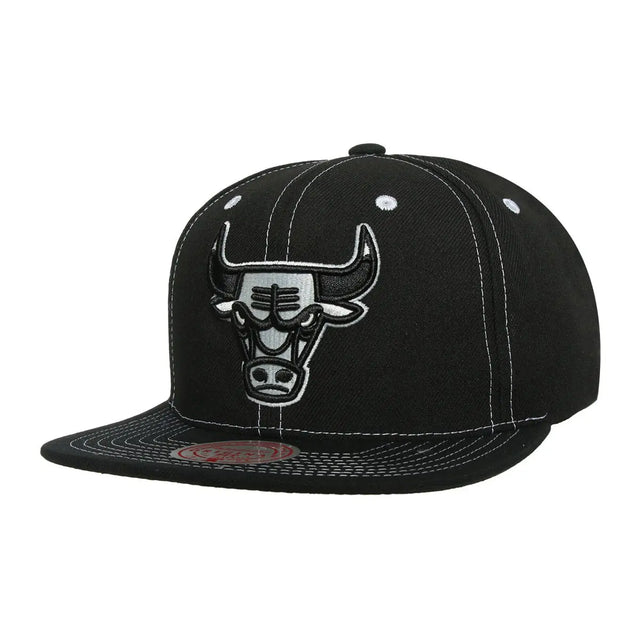 GORRA MITCHELL AND NESS  NBA-CHICAGO BULLS  6HSSMM21024-CBUBLCK MITCHELL AND NESS