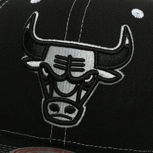 GORRA MITCHELL AND NESS  NBA-CHICAGO BULLS  6HSSMM21024-CBUBLCK MITCHELL AND NESS