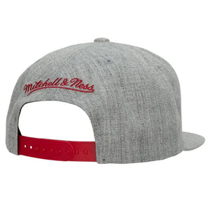 GORRA MITCHELL AND NESS  NBA-CHICAGO BULLS  HHSS3272-CBUYYPPPGYH MITCHELL AND NESS