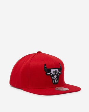GORRA MITCHELL AND NESS  NBA-CHICAGO BULLS  6HSSMM21027-CBURED1