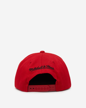 GORRA MITCHELL AND NESS  NBA-CHICAGO BULLS  6HSSMM21027-CBURED1