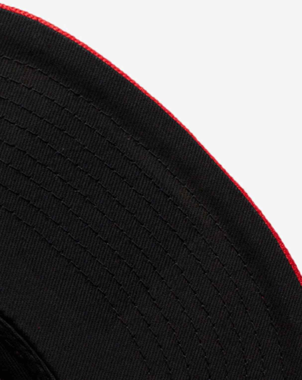 GORRA MITCHELL AND NESS  NBA-CHICAGO BULLS  6HSSMM21027-CBURED1