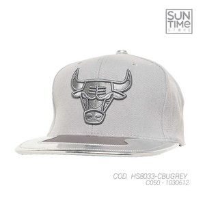 GORRA MITCHELL & NESS NBA-CHICACO BULLS  HS8033-CBUGREY URBANO PLOMO 1030612