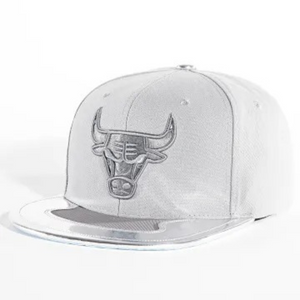 GORRA MITCHELL & NESS NBA-CHICACO BULLS  HS8033-CBUGREY URBANO PLOMO 1030612