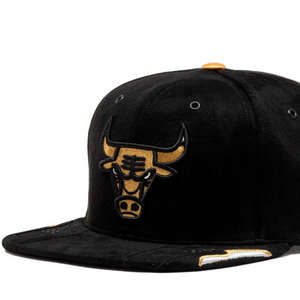 GORRA MITCHELL & NESS NBA-CHICACO BULLS  HHSS6741-CBUYYPPPBKG URBANO NEGRO 1030611