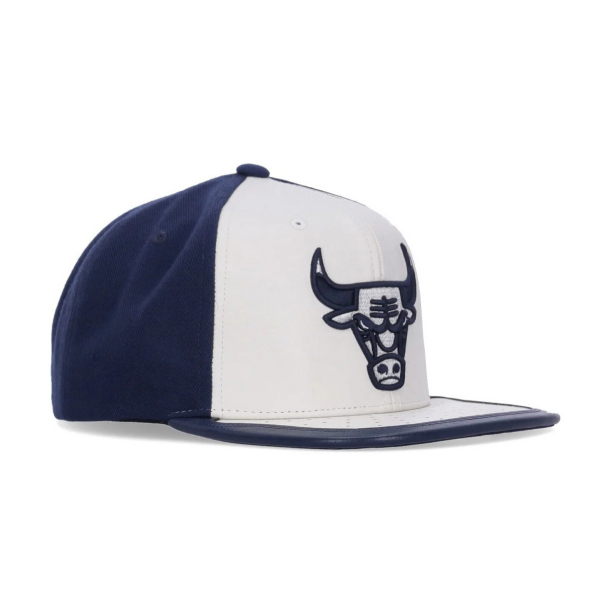 GORRA MITCHELL & NESS NBA-CHICACO BULLS  HHSS4374-CBUYYPPPNYW BLANCO URBANO 1030609
