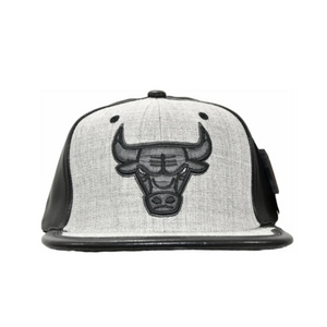 GORRA MITCHELL & NESS NBA-CHICACO BULLS  6HSSMM19228-CBUGYHT PLOMO URBANO 1030608