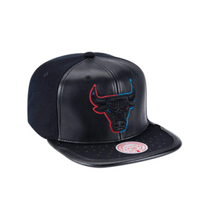 GORRA MITCHELL & NESS NBA-CHICACO BULLS  6HSSMM19227-CBUBLCK NEGRO URBANO 1030607