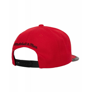 GORRA MITCHELL & NESS NBA-CHICACO BULLS  6HSSMM19224-CBUBKRD NEGRO URBANO 1030605