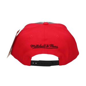 GORRA MITCHELL & NESS NBA-CHICACO BULLS  6HSSMM19224-CBUBKRD NEGRO URBANO 1030605