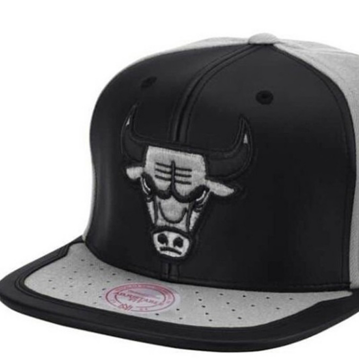 GORRA MITCHELL & NESS NBA-CHICACO BULLS  6HSSMM19224-CBUBKGY NEGRO URBANO 1030604