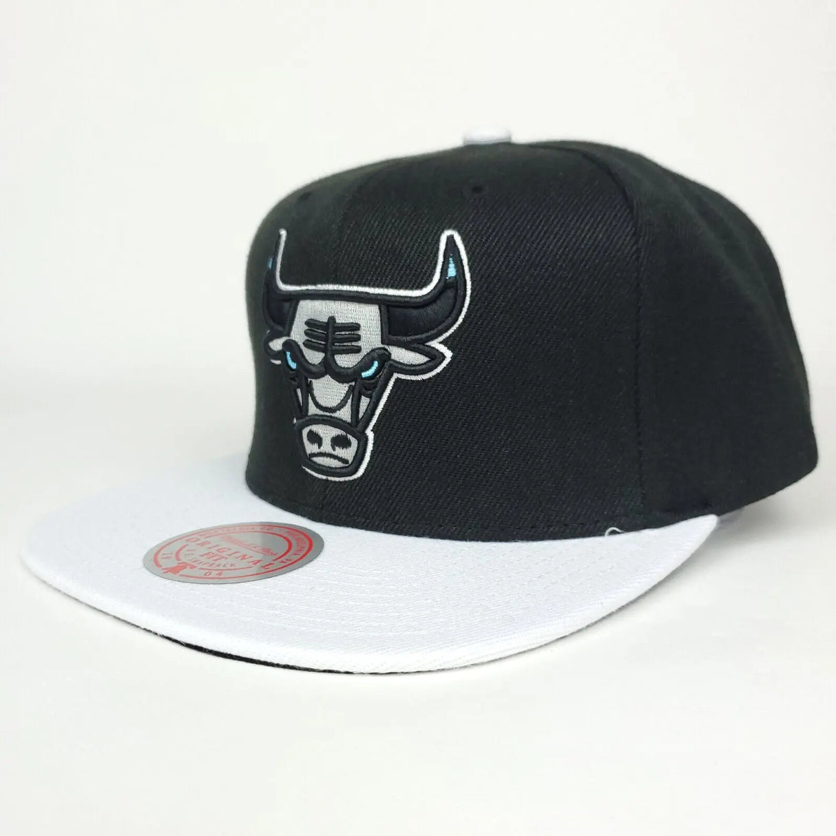 GORRA MITCHELL AND NESS  NBA-CHICAGO BULLS  6HSSMM20267-CBUBKWH MITCHELL AND NESS